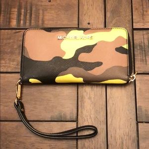 Camo Micheal Kors Wallet